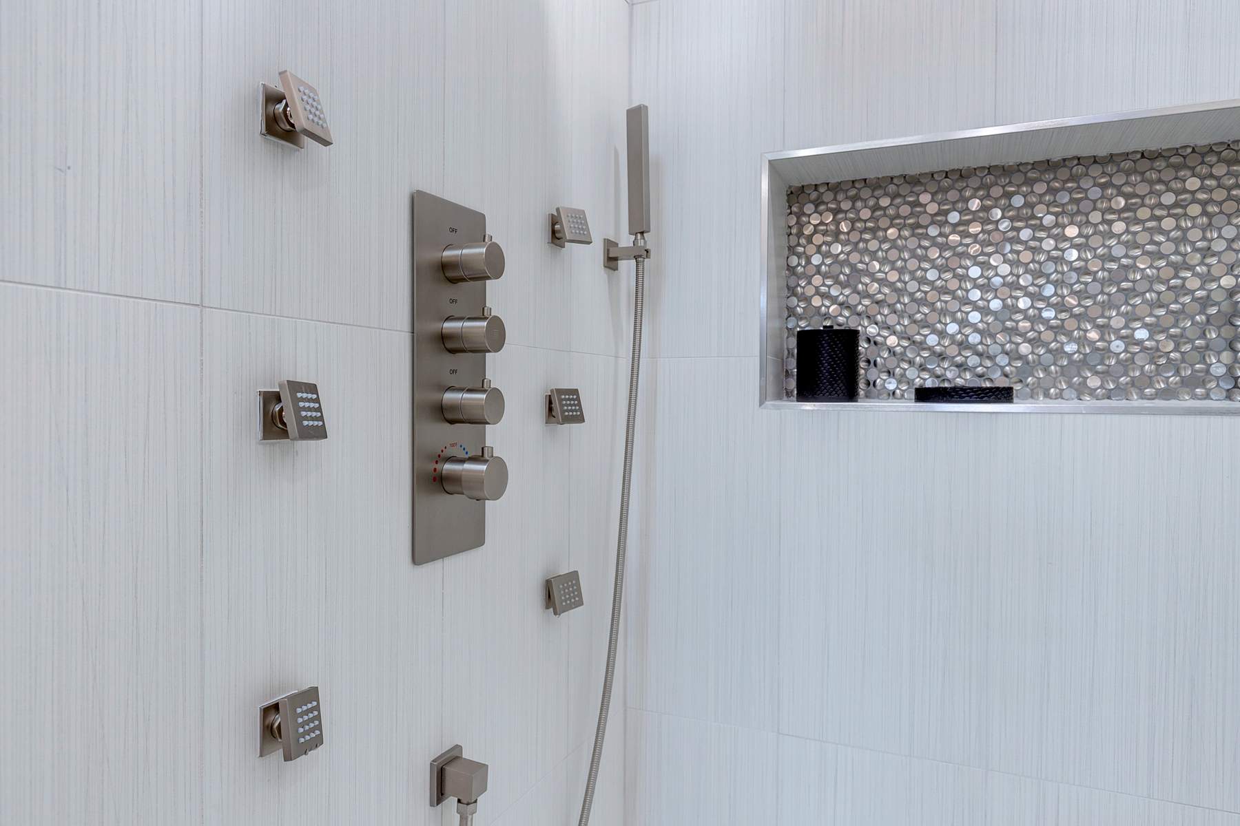 Chevron & Onyx Master Bath