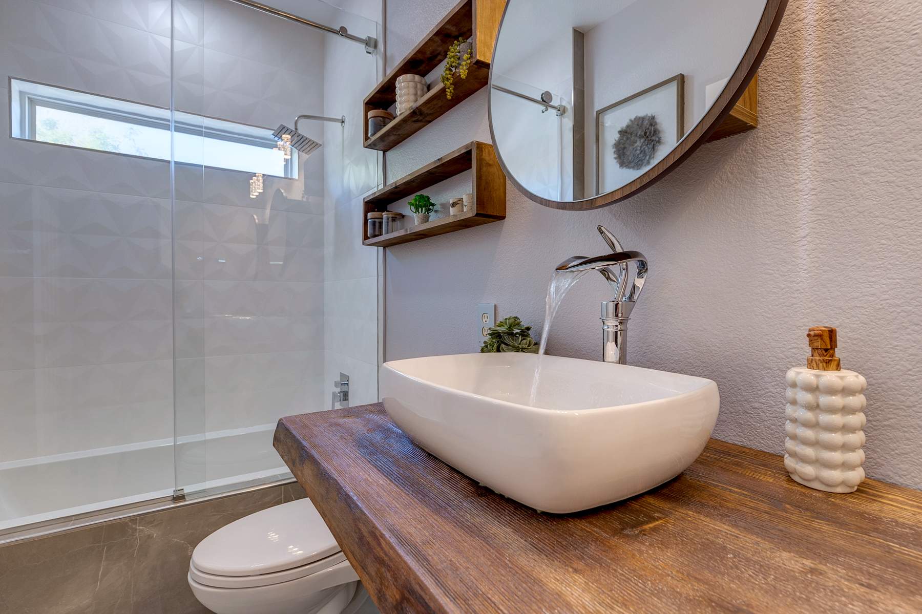 Live-Edge Rustic Bath