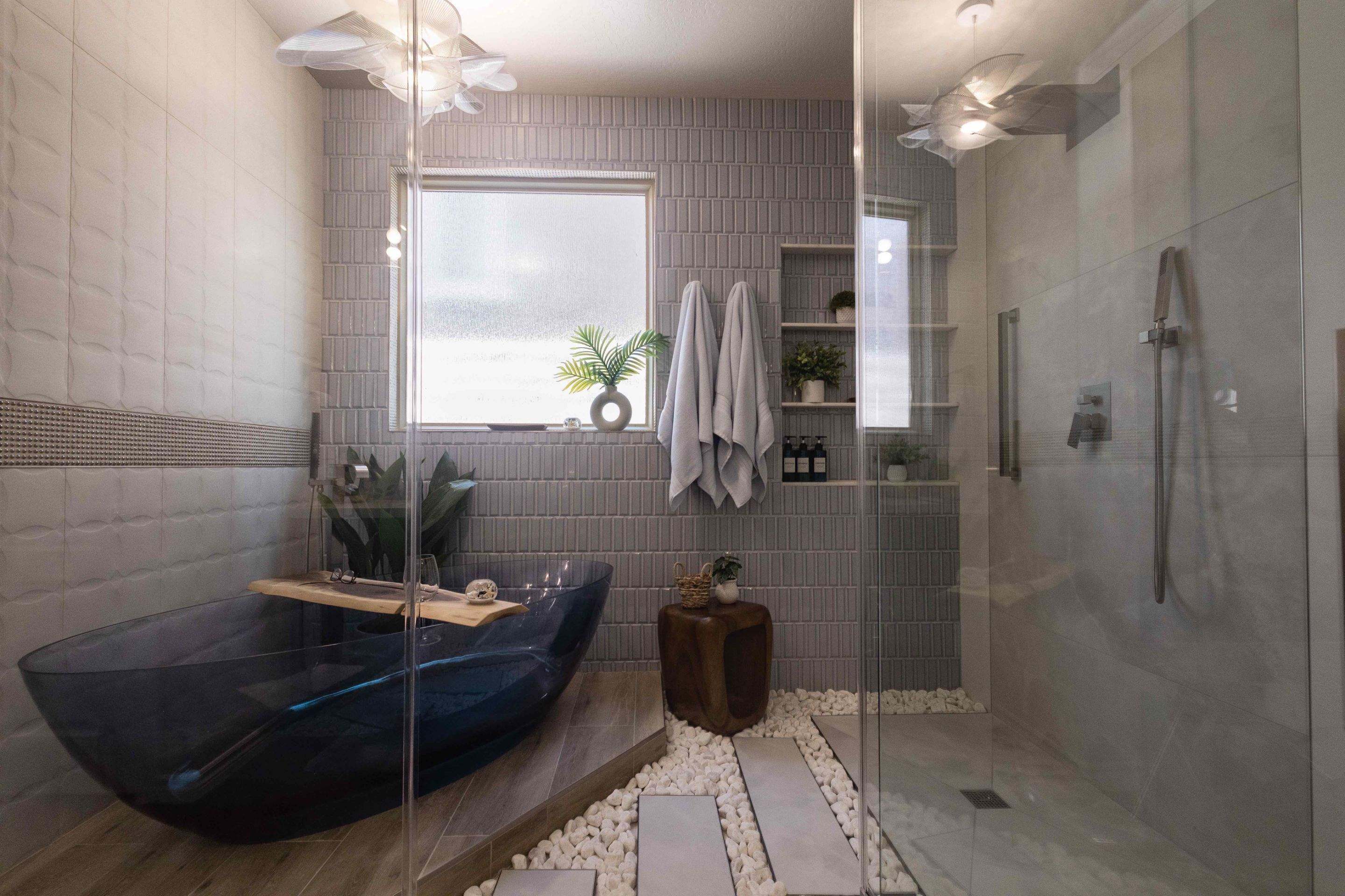 Smoky Glass Freestanding Tub