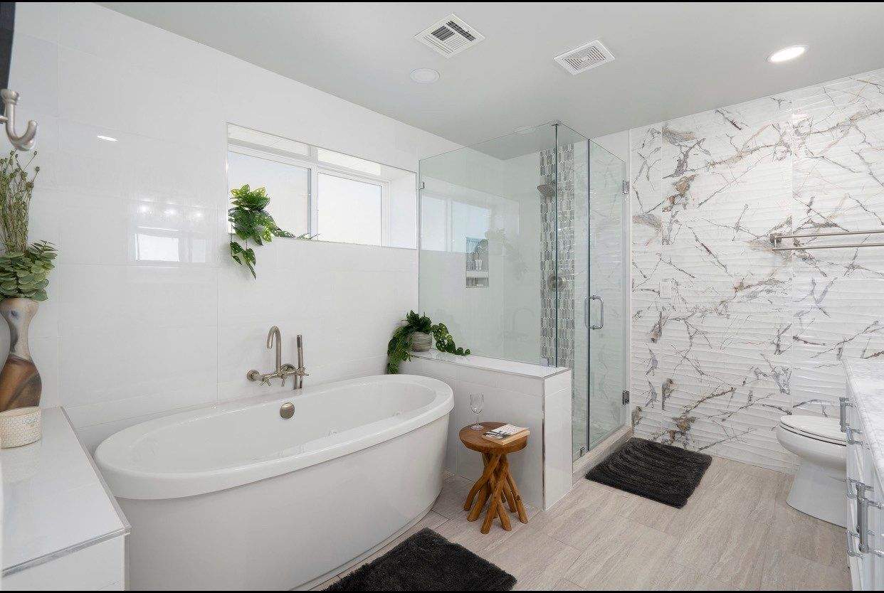 Modern White Bath
