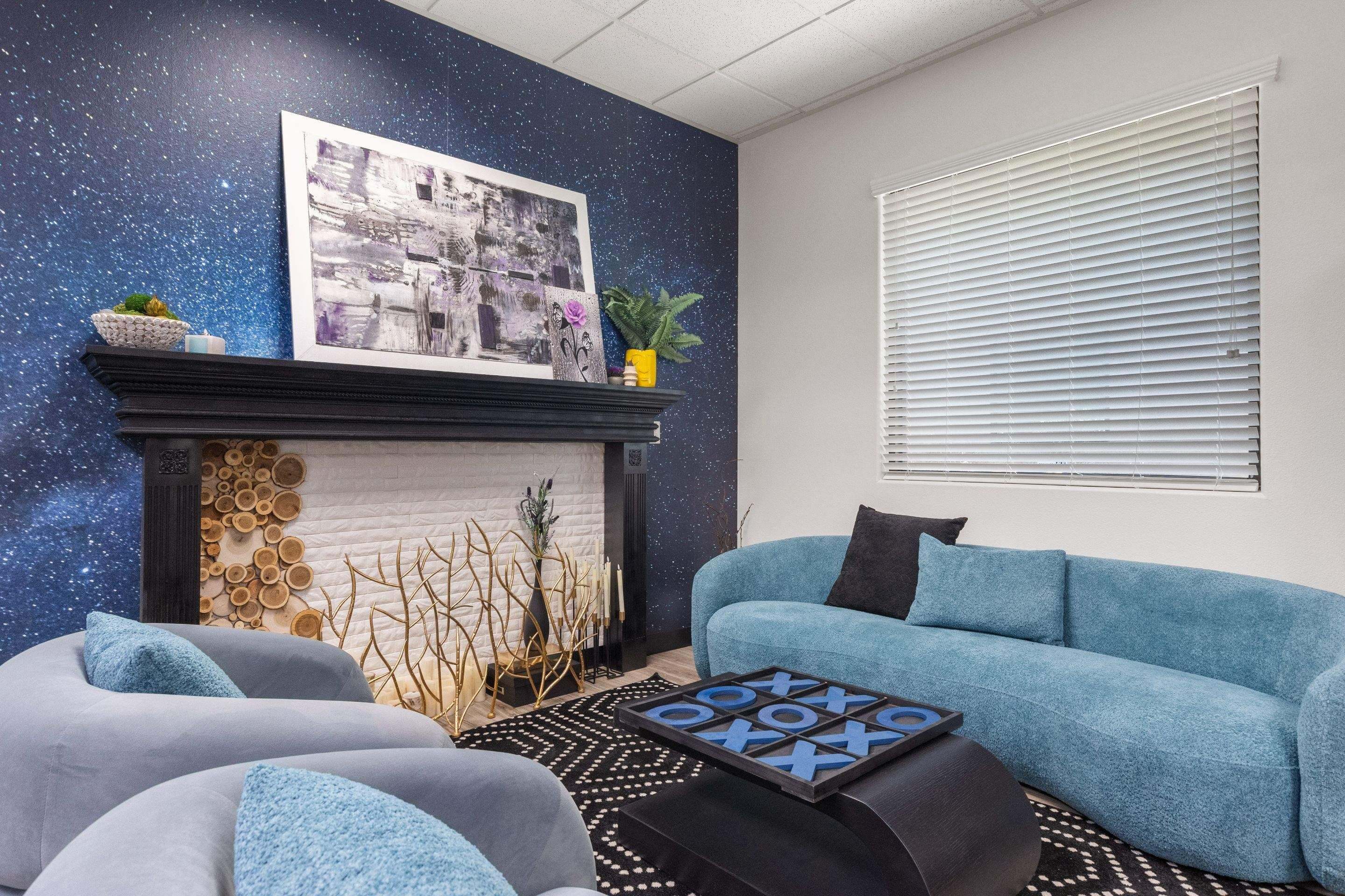Galaxy Wall Lounge
